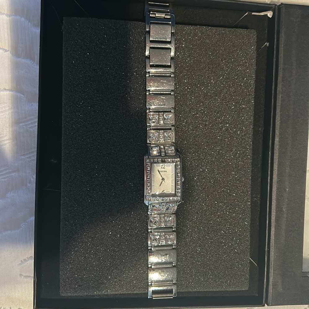 Women’s fossil watch
